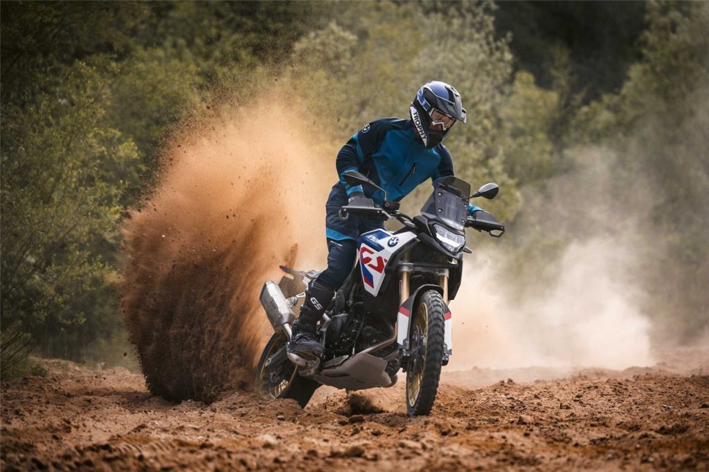 BMW F900 GS