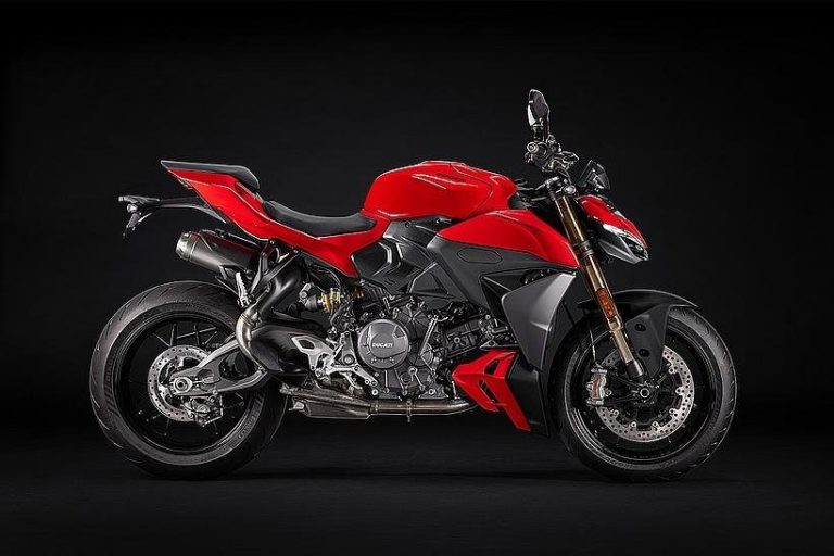 Ducati Streetfighter V2